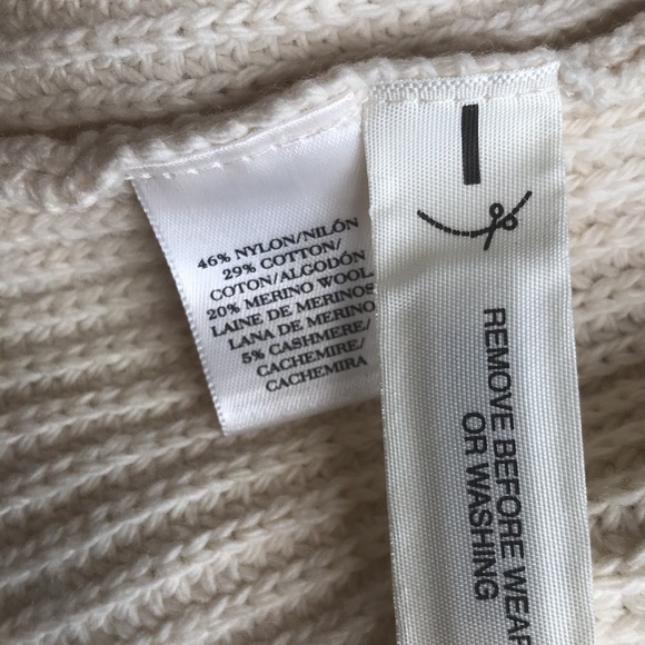 🚨B2G1 ANN TAYLOR Cream Wool Blend Soft Sweater - Picture 7 of 7